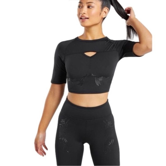 ♦️GYMSHARK Exo Crop Top - Picture 1 of 3